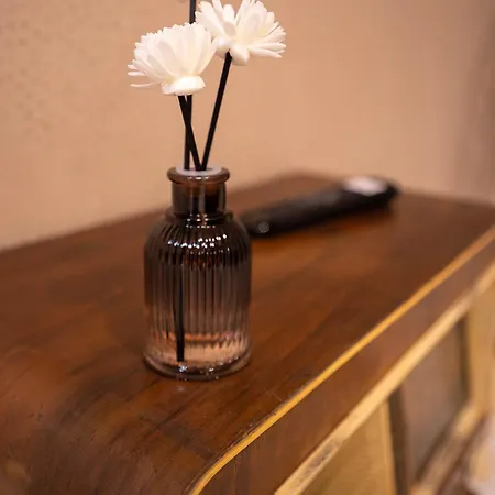 Terres De Soleil - Boheme Chic En Coeur St Quentin Apartment *